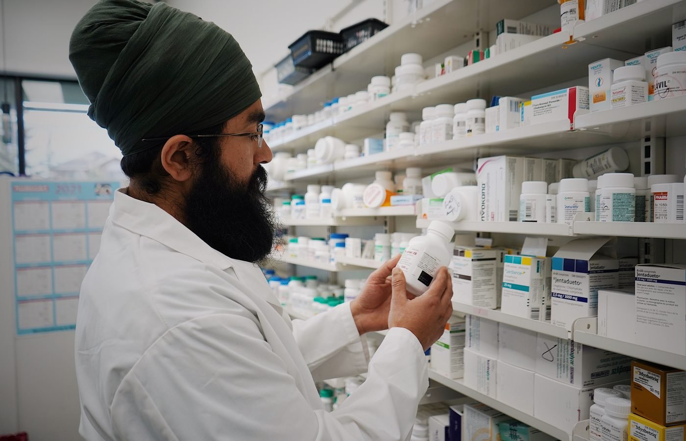24/7 Pharmacy service illustration